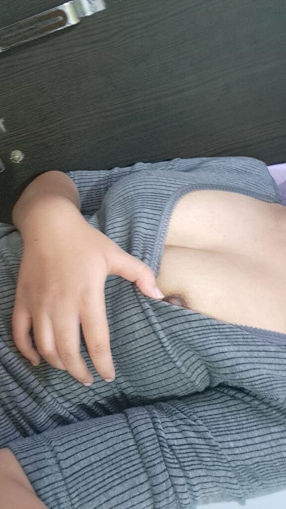 Cute Desi Teen Nude With Sweet Pussy