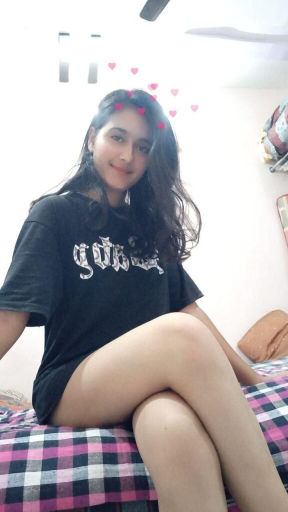Cute Desi Teen Nude With Sweet Pussy