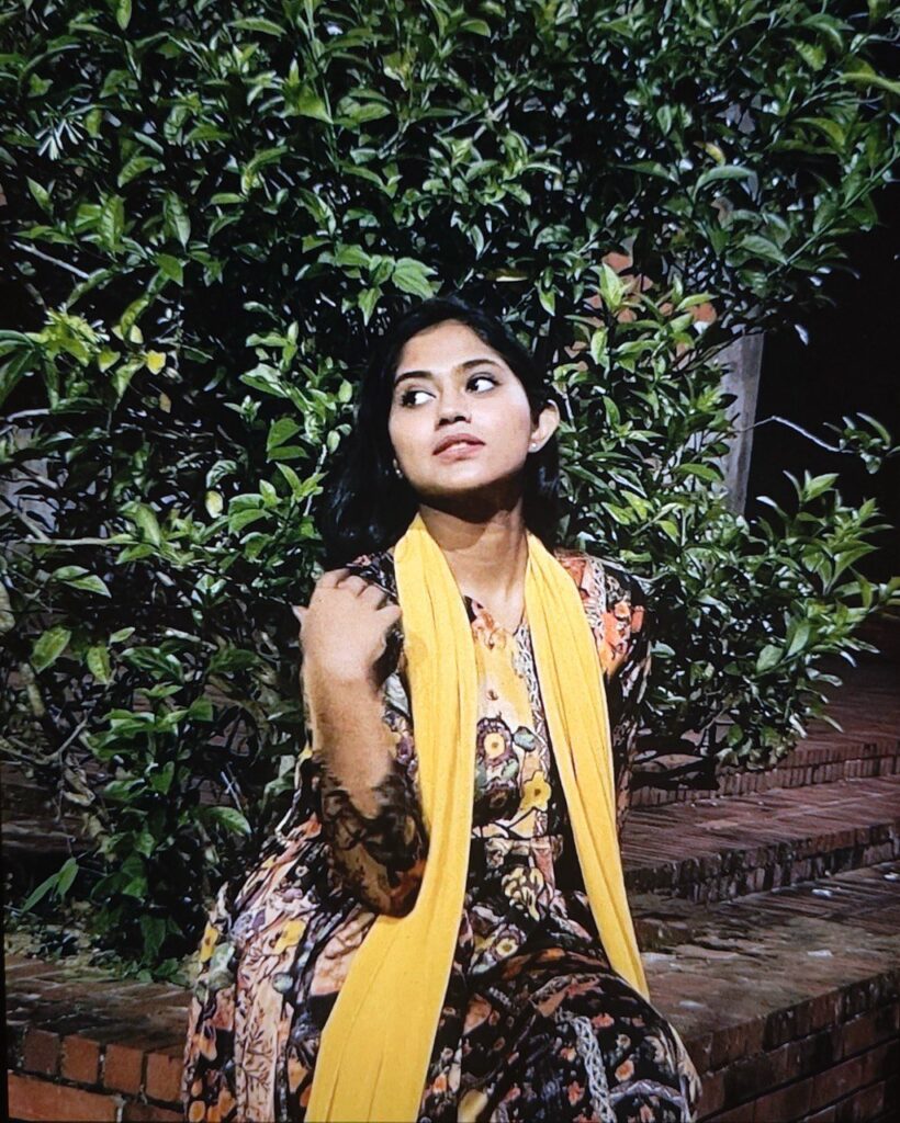 Beautiful Big Boobies Bangladeshi Gf Pics