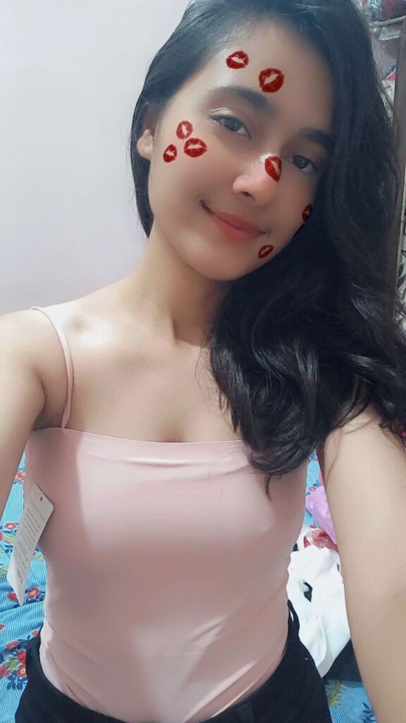 Cute Desi Teen Nude With Sweet Pussy