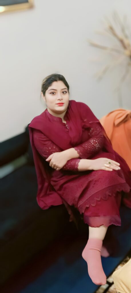 Beautiful Pakistani Big Boobies Chubby Gf Captured