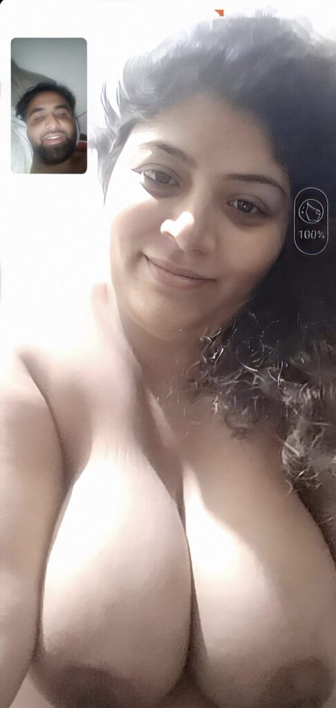 Beautiful Pakistani Big Boobies Chubby Gf Captured