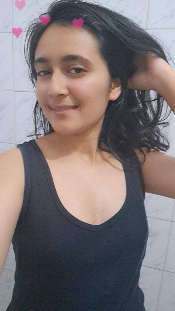 Cute Desi Teen Nude With Sweet Pussy