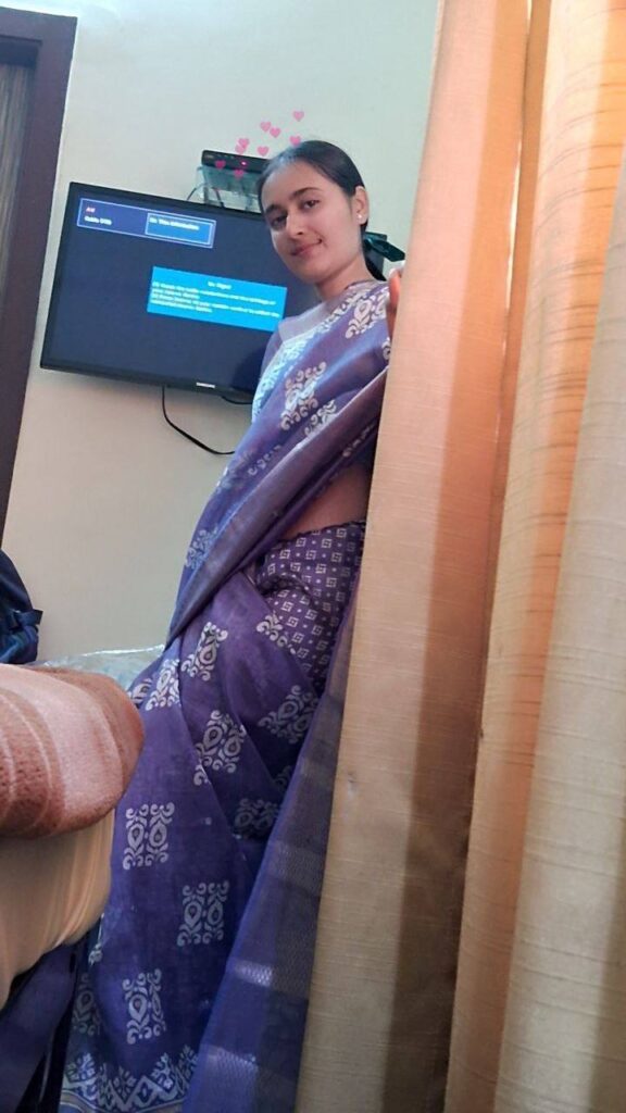 Cute Desi Teen Nude With Sweet Pussy