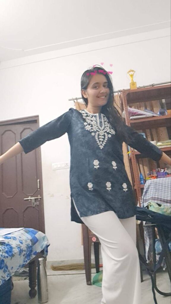 Cute Desi Teen Nude With Sweet Pussy