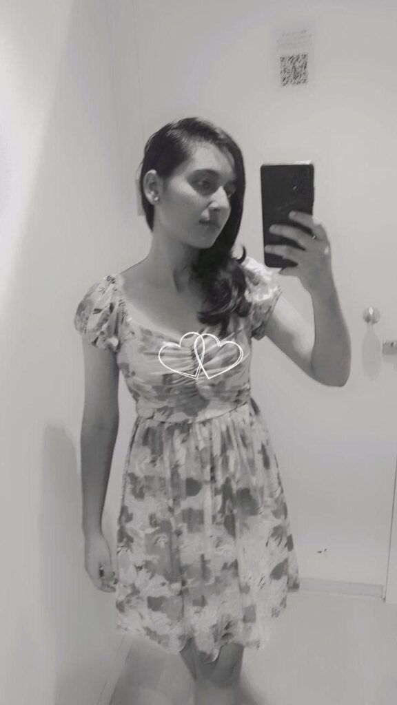 Cute Desi Teen Nude With Sweet Pussy