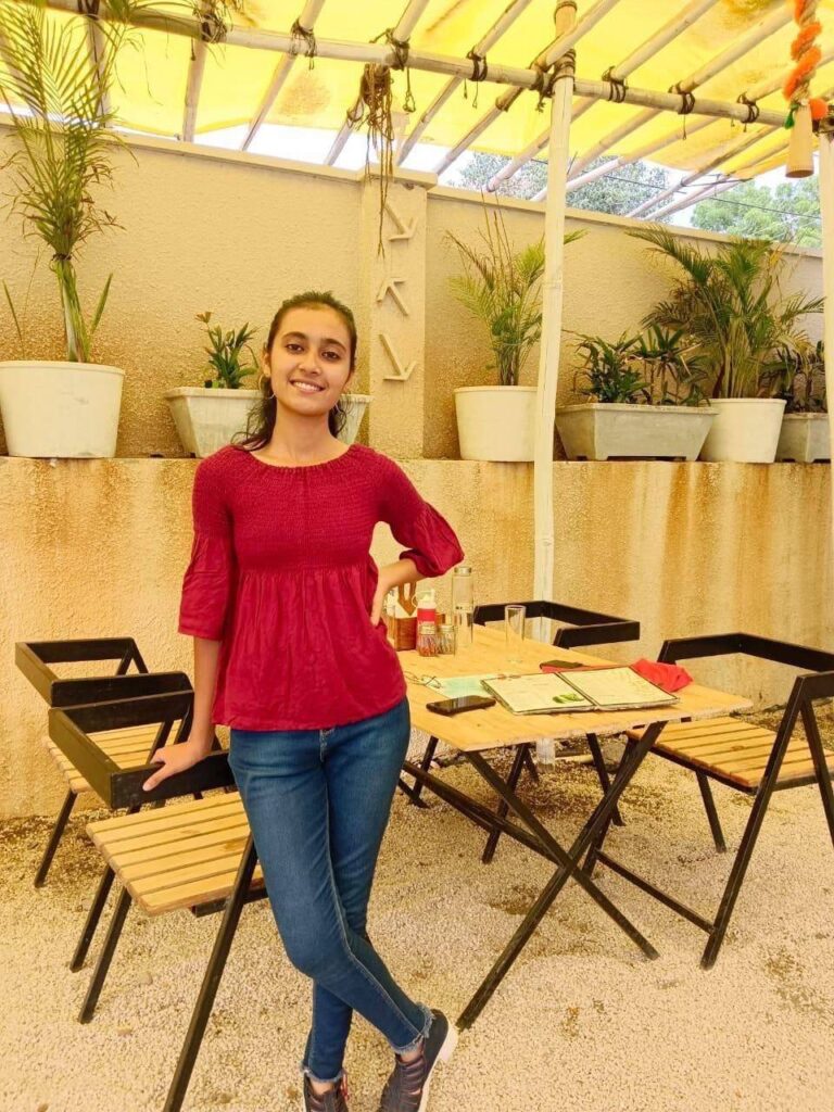 Cute Desi Teen Nude With Sweet Pussy