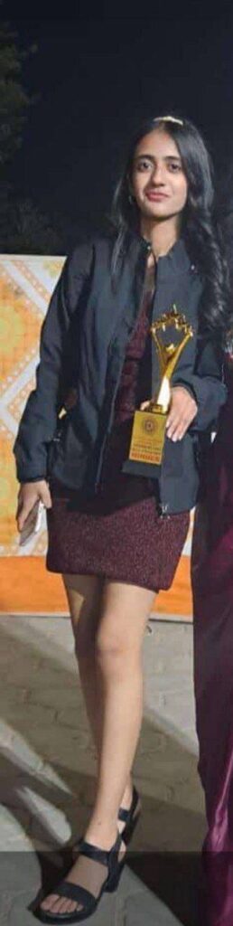 Cute Desi Teen Nude With Sweet Pussy