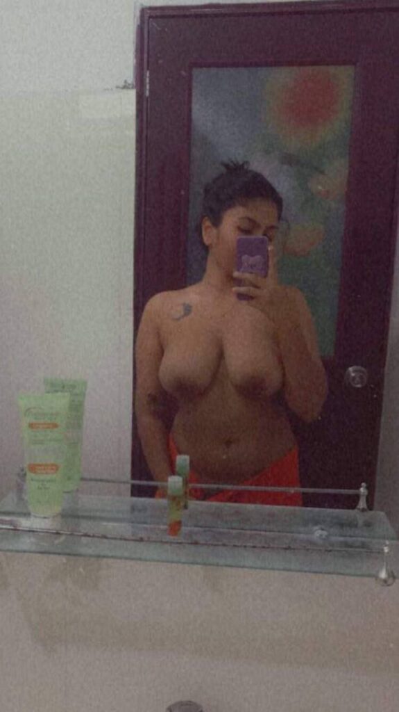 Cute Beautiful Busty Sexy Girl Big Boobs Show Full Nude