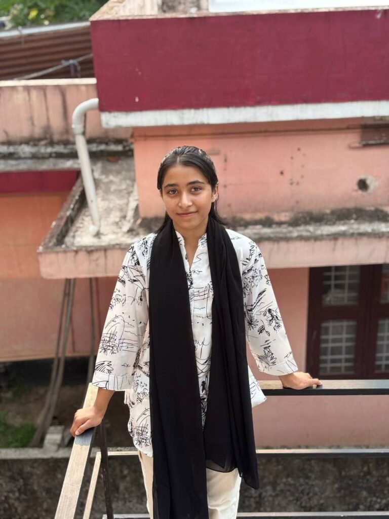 Hot Nude Selfies Of Naughty College Girl