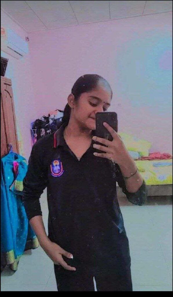 Hot Nude Selfies Of Naughty College Girl