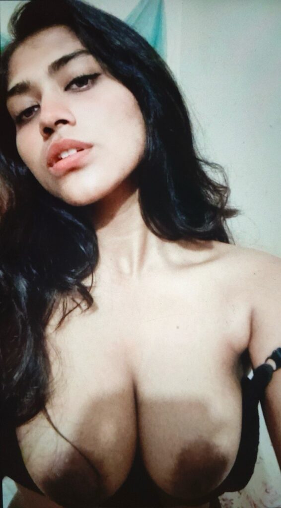 Beautiful Big Boobies Bangladeshi Gf Pics