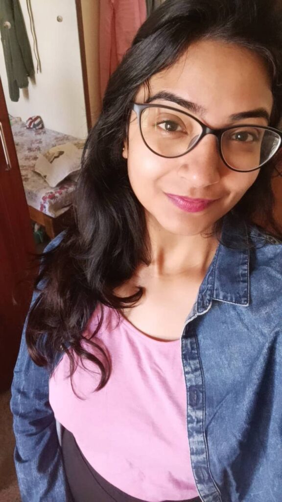 Hot Desi Gf Sexy And Nude Selfies Leaked