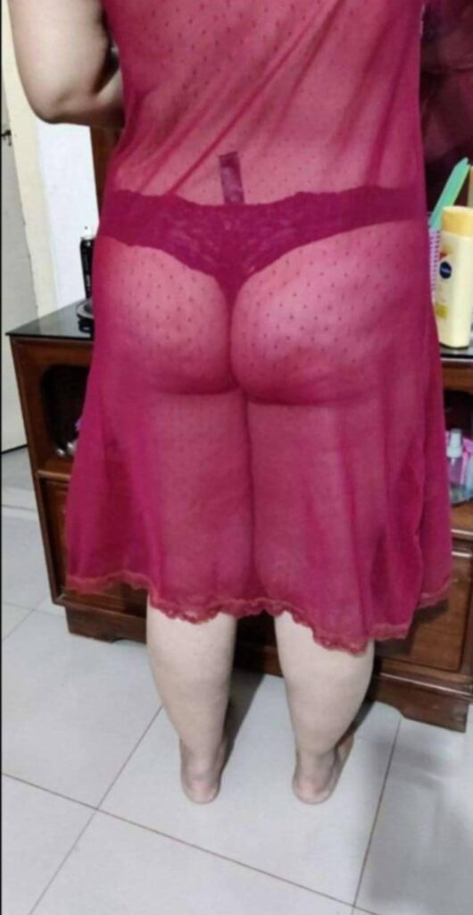 Busty Marathi Girl Nude Selfies